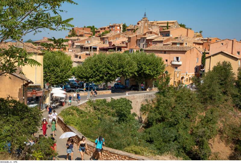 Marchés du jeudi dans le Luberon